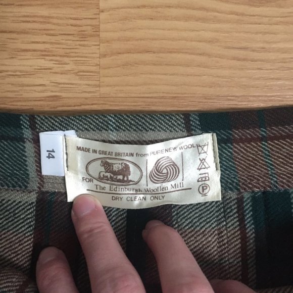 The Edinburgh Woollen Mill 100% Wool Kilt Skirt Brown Green Plaid Size Small - Picture 6 of 6